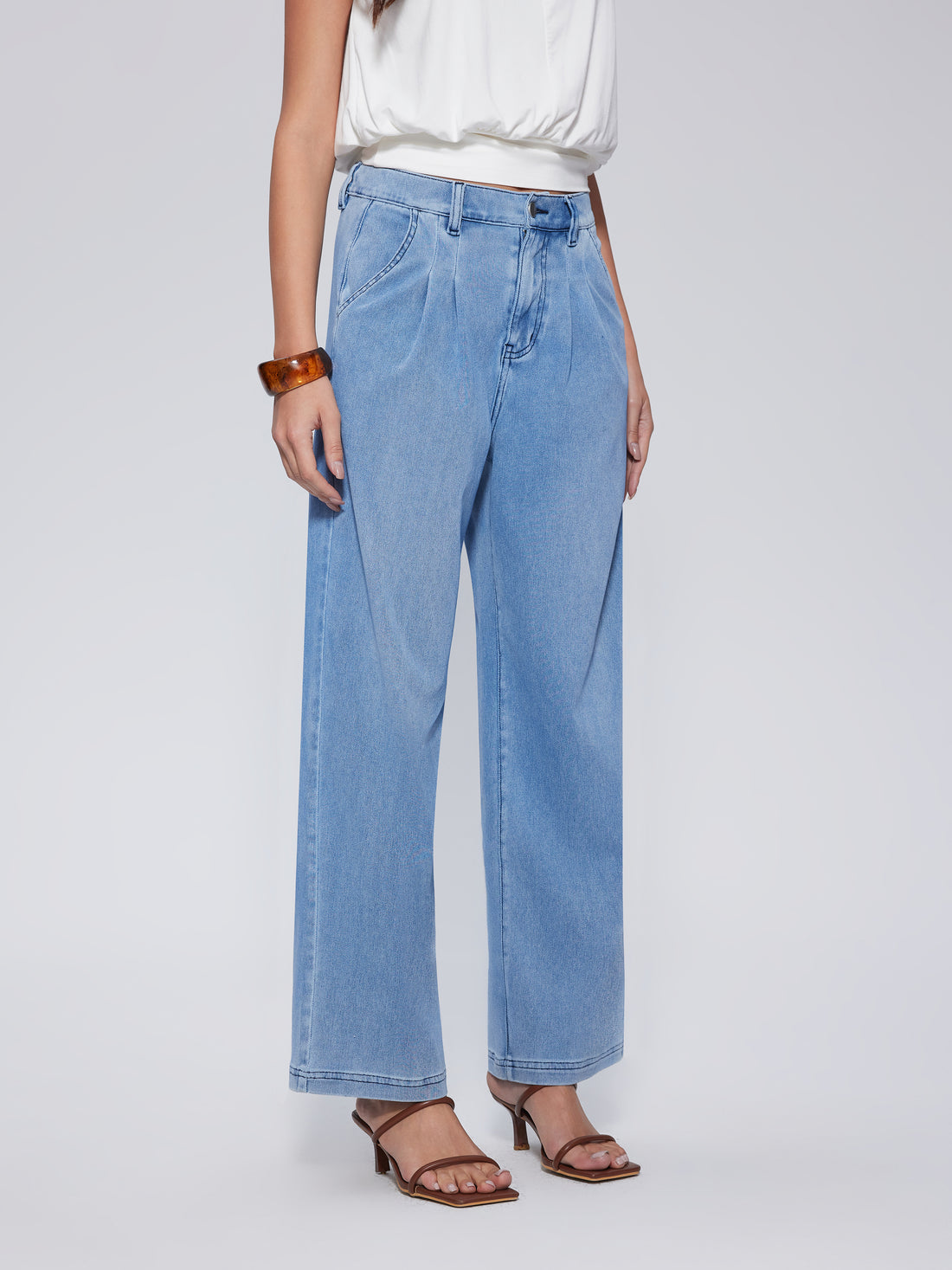 Relaxed Wide-Leg Denim Jeans