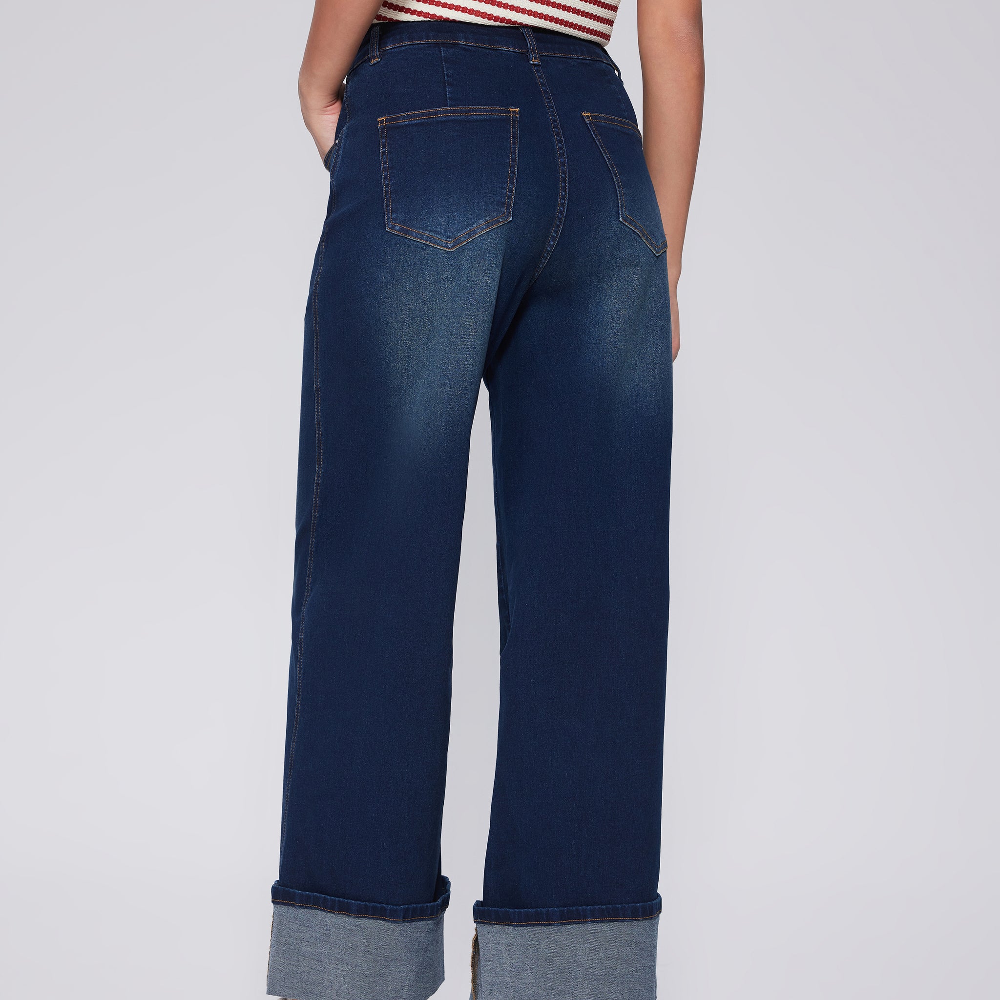 Cropped Wide-Leg Jeans