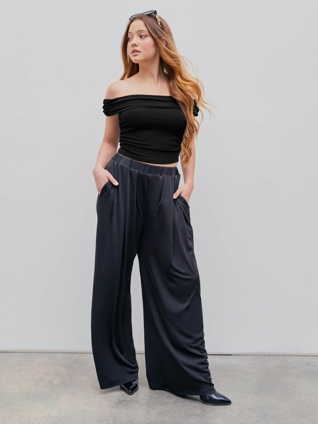 Solid Elastic Waist Wide Leg Pants